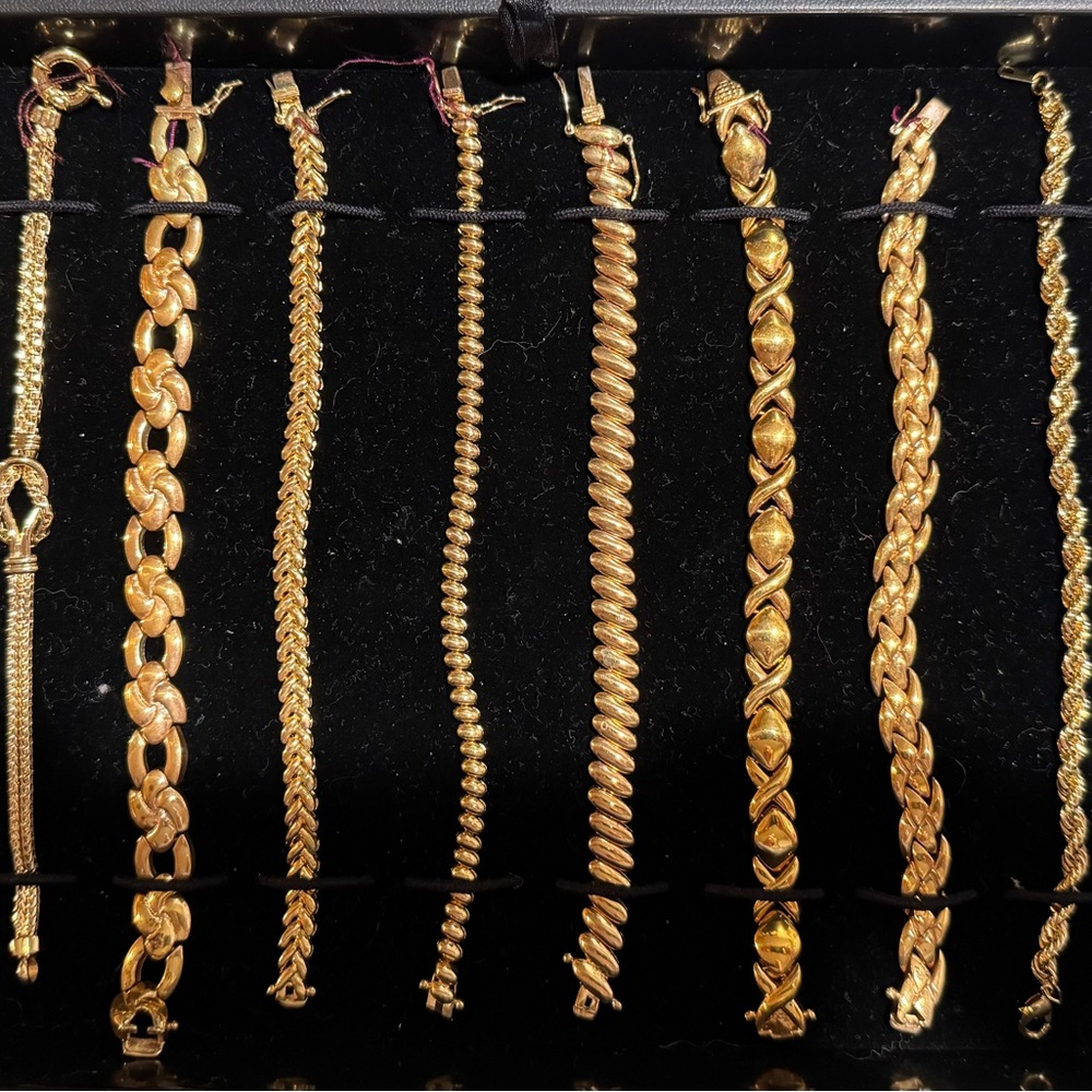 10-Piece Fashion Bracelet Lot – Gold Tone Statement Styles – NEW!